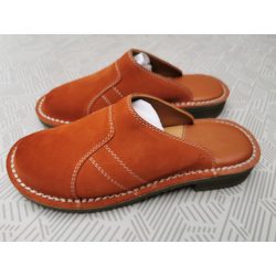 Papucs sötétebb őzbarna velúr