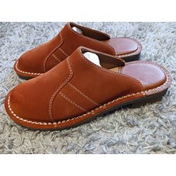 Őzbarna velúr  bőr papucs